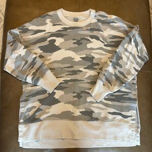 Aerie Women’s Grey Camo Sweatshirt